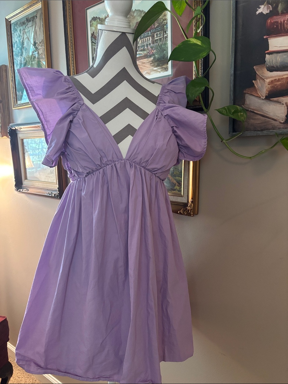 Lavender Puff-Sleeve Women’s Dress